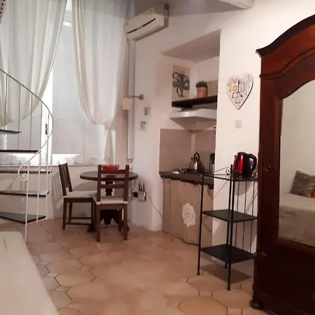Homestay Foresteria Delle Arti Old Town Naples