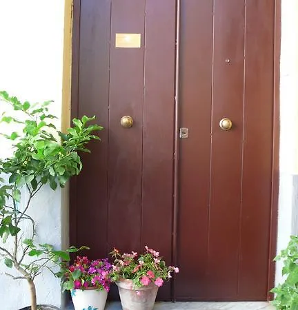 Foresteria Delle Arti Old Town Homestay *