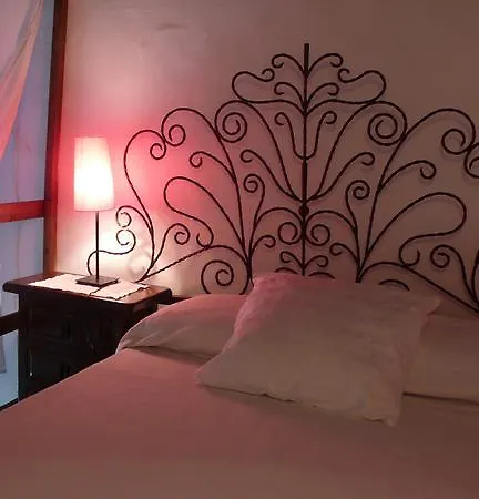 Homestay Foresteria Delle Arti Old Town *